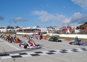 Nella prima di Karting en plein di Lombardo a Melilli