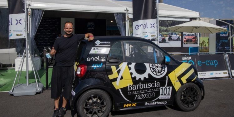 Smart e-cup per la prima gara elettrica a Imola