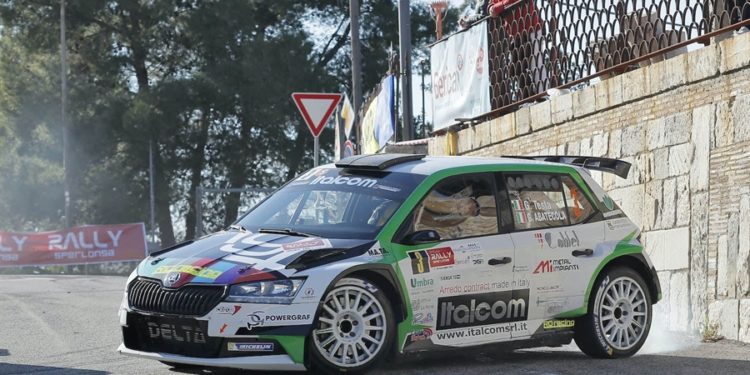 A Sperlonga per Testa e Abatecola una vittoria al fotofinish