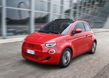 Nuova 500 si conferma auto elettrica più venduta nel 2022