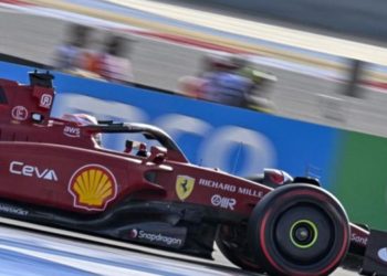 F1 Gp Bahrain 2022, Ferrari di Leclerc in pole position