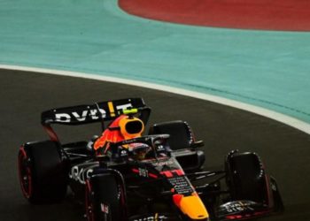 F1 Gp Arabia Saudita, Perez in pole davanti a Leclerc e Sainz