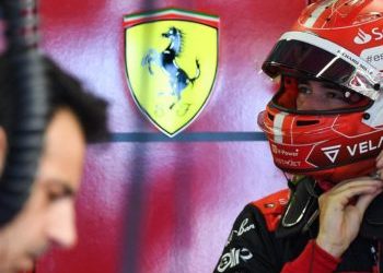 Gp Baku, si ritira anche Leclerc: problemi al motore