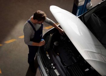 Affidabilità auto: chi più spende meno spende