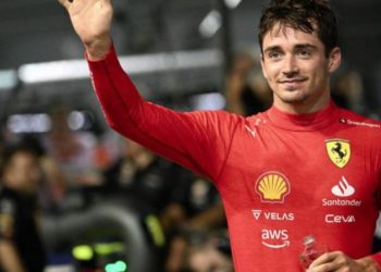 F1 Gp Singapore, Leclerc in pole