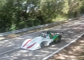 Carmelo Coviello brinda a Corleto Perticara