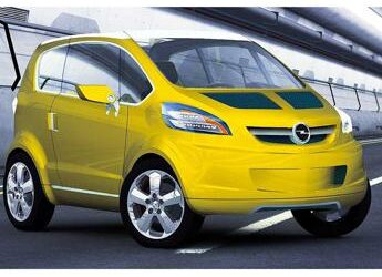 Opel TRIXX: la city-car versatile e intelligente