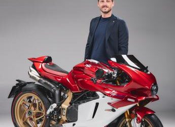 Presentata la nuova MV Agusta Superveloce 1000 Serie Oro