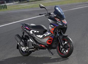 Aprilia SR GT Replica 2024: urban scooter