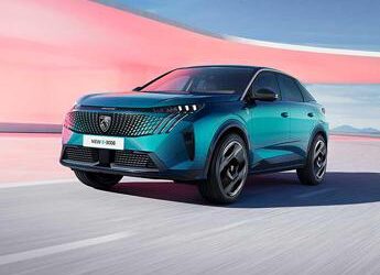 Nuova Peugeot E-3008: oltre 50.000 ordini