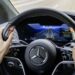 Mercedes-Benz, sistema di guida assistita fino a 95 km/h