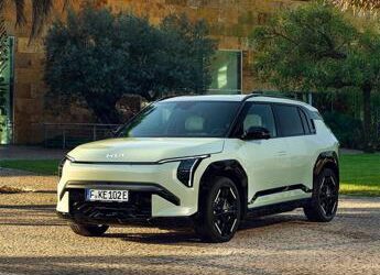 Nuova EV3, il nuovo crossover elettrico compatto firmato KIA