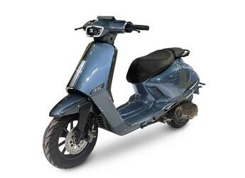 Velocifero Tennis 300, compatto, veloce e retrò