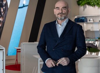 Cambi di poltrona in Stellantis