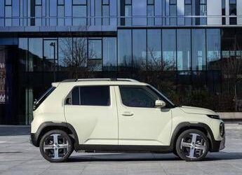 Hyundai INSTER 5 posti: nuova versatilità per la city car elettrica