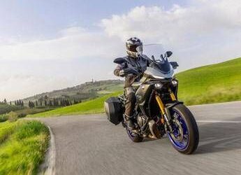 Nuove Yamaha TRACER 7 e TRACER 7 GT 2025