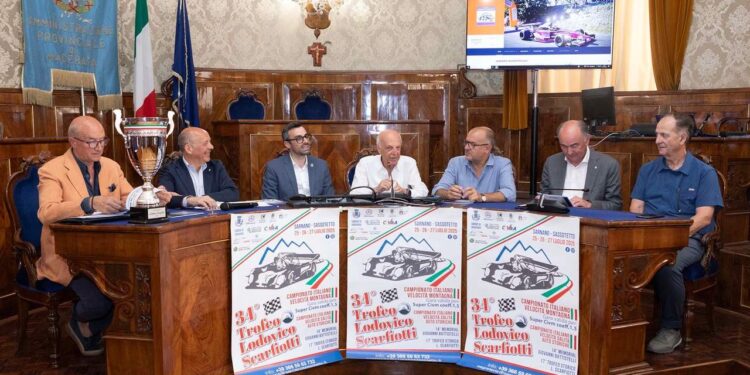 Inizia una edizione forte della Sarnano – Sassotetto