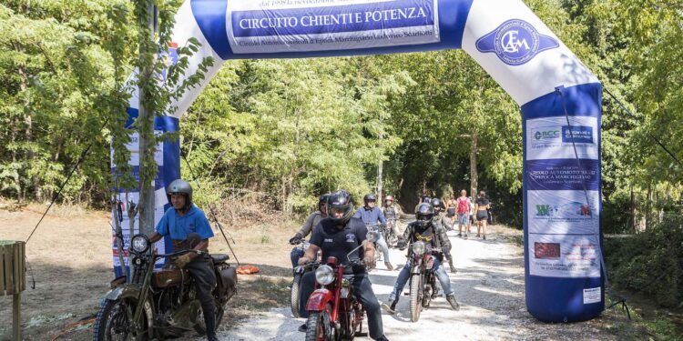 A FINE MESE LA RIEVOCAZIONE DEL CIRCUITO CHIENTI E POTENZA PER MOTO D’EPOCA
