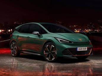 CUPRA Born Impulse+: due nuovi powertrain e autonomia fino a 571 km