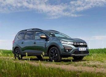 Dacia Jogger: spazio, comfort e modularità per ogni avventura