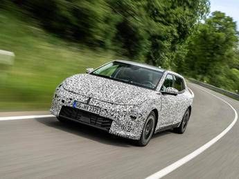 Kia EV4 dimostra la sua resistenza con test di durata