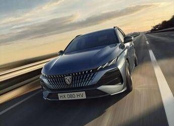 Nuova Peugeot 308 2025: look futuristico e interni digitalizzati