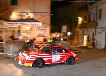LE PRIME DUE TAPPE DEL XXXVII RALLYE ELBA STORICO: LA PIOGGIA RIMESCOLA LE CARTE