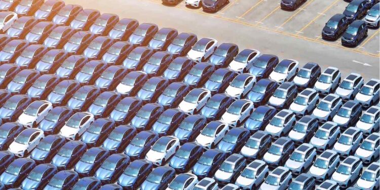 Auto: corre il noleggio a lungo termine Superata quota 1 milione e 300 mila veicoli sulle strade italiane