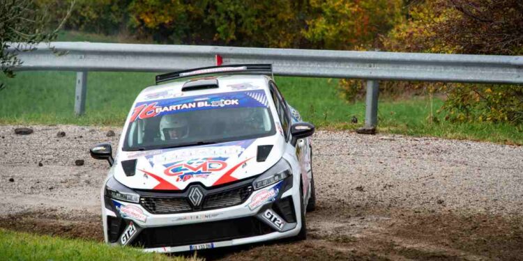 ANDREA BARTARELLI AL VIA DEL RALLY “FETTUNTA”