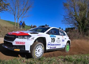 STEFANO BIZZARRI AL RALLY DEL BRUNELLO: BUONE SENSAZIONI AL DEBUTTO SU TERRA CON LA FABIA RS