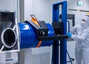 BMW accelera sull’economia circolare: il riciclo diretto delle batterie entra in funzione