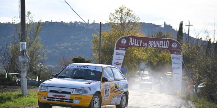 Argento per ART Motorsport 2.0 e Fabrizio Russi:  il pilota pistoiese è secondo di classe al “Brunello”