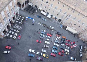 “240 MINUTI SOTTO LE STELLE” DEL CAEM/SCARFIOTTI PER 50 AUTO D’EPOCA, OTTIMO INIZIO PER L’ANNO DEL CINQUANTENARIO