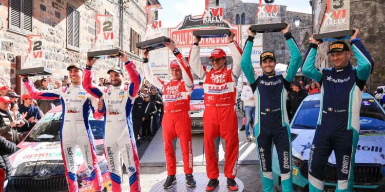 Radicofani pronta ad accendere la doppia sfida tricolore del Rally della Val d’Orcia