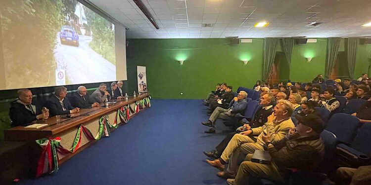 IL 59. RALLYE ELBA-TROFEO CANTIERE NAVALE ESAOM SI E’ AVVIATO CON LA SICUREZZA STRADALE