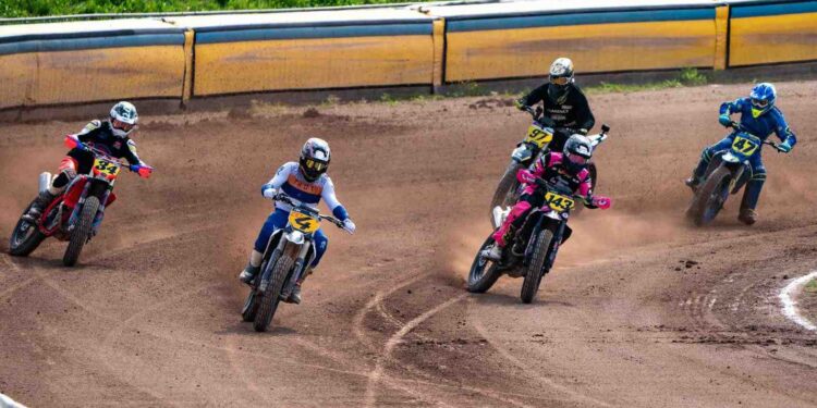 INIZIATO L’ITALIANO FLAT-TRACK A LONIGO: DANIELE TUZI OTTIMO SECONDO (VFR RACING)
