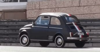 Leclerc, niente supercar ma una storica Fiat 500 personalizzata