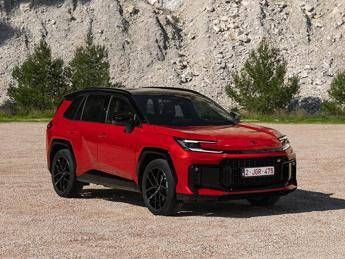 Nuovo Toyota RAV4, una sesta generazione ibrida