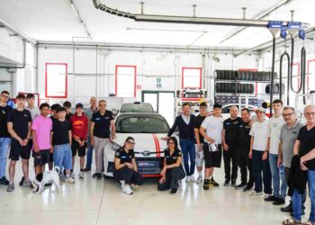 Toyota Gazoo Racing Italy apre le porte della sua struttura ai giovani: gli studenti Enaip di Lecco alla scoperta del reparto corse di Toyota Motor Italia