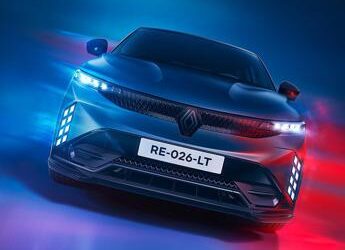 Renault Megane E-Tech Electric si rinnova: più efficiente e connessa