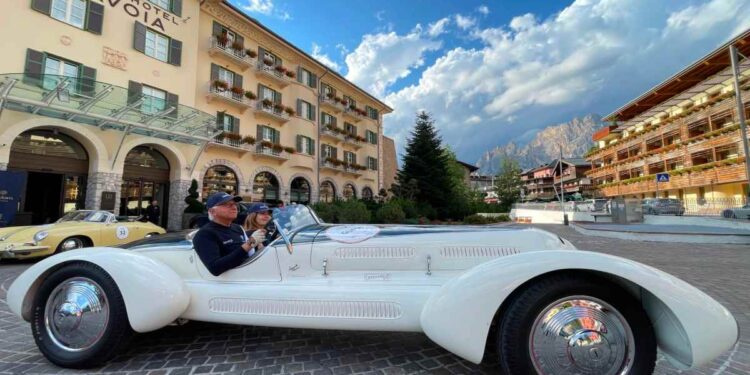 Fontanella e Scarabelli su Lancia Lambda Spider Casaro del ‘27 vincono la Coppa d’Oro delle Dolomiti