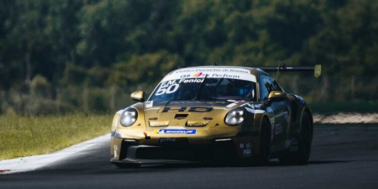 Fenici centra due podi nella “sua” Vallelunga in Carrera Cup