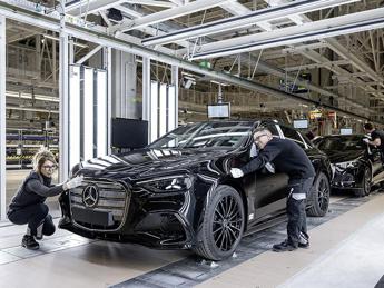 Mercedes amplia Kecskemét: al via la Classe C elettrica