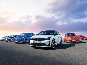 Opel Corsa GSE: la hot hatch elettrica da 281 CV