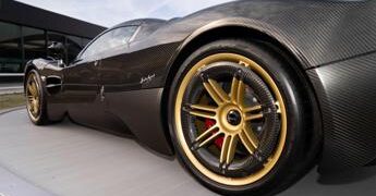Pirelli torna a Goodwood con la famiglia P Zero