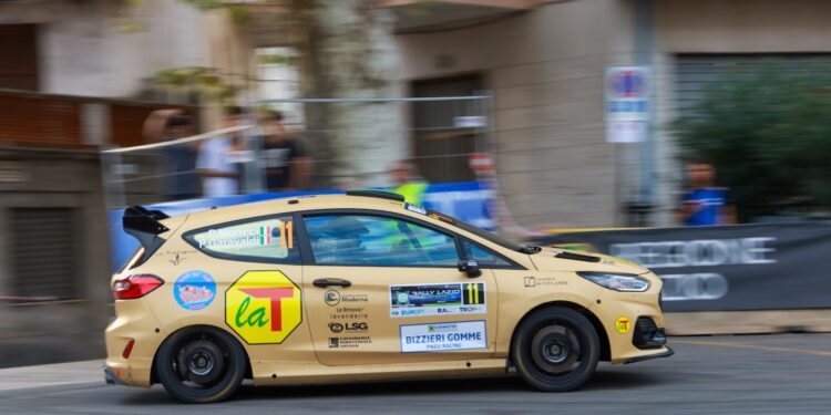 Porto Cervo Racing festeggia la vittoria del Campionato Italiano Rally3 con Paolo Moricci