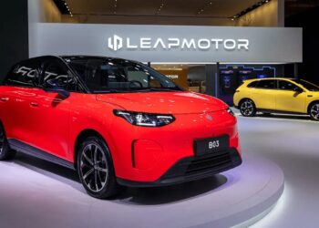 Leapmotor B03: dal 10 all’80% di carica in soli 21 minuti