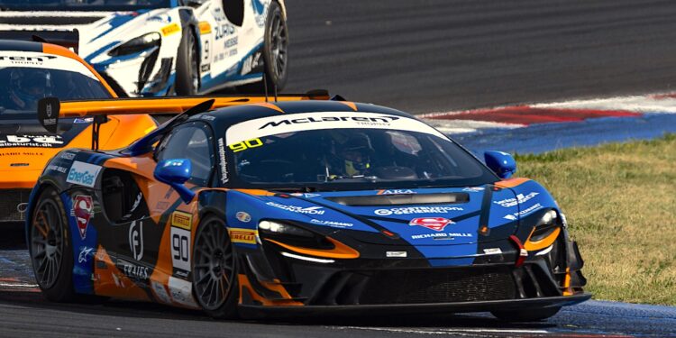Raptor Engineering di scena a Barcellona nel McLaren Trophy